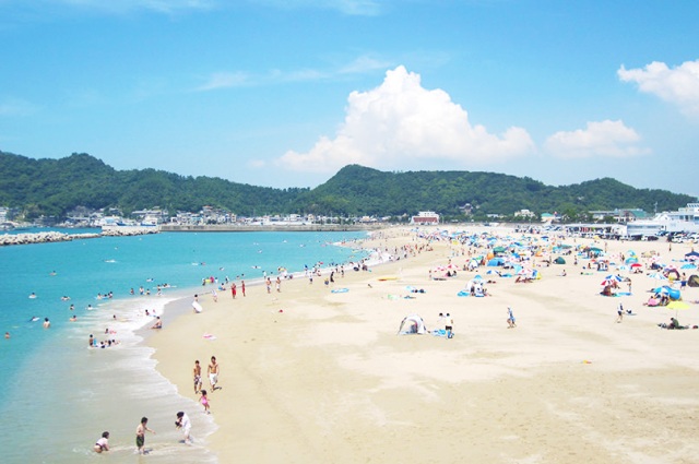 Kataonami Beach