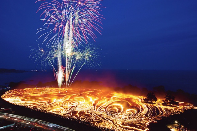 The southernmost fire festival in Honshu
